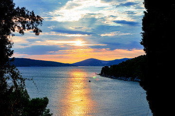 Fototapeta na wymiar Sunset on the island