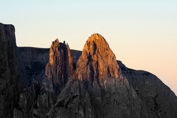 Der Schlern im Morgenlicht - Seiseralm - Südtirol