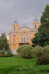 Obraz premium Building of the national opera from Cluj Napoca, Kolozsvár, Klausenburg, Transylvania, Romania