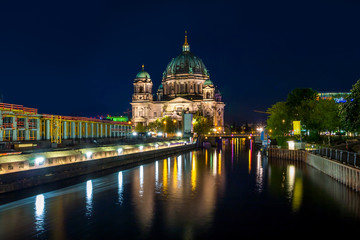 Fototapeta na wymiar Berlin Cathedral at night (Berliner Dom), Berlin, Germany