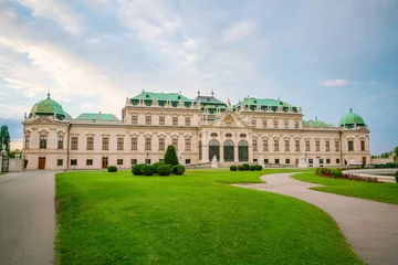 Deurstickers Vienna Belvedere Palace and the gardens at sunset © f11photo