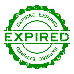Grunge green expired word round rubber seal stamp on white background