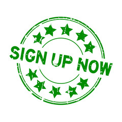 Grunge green sign up now word with star icon round rubber seal stamp on white background