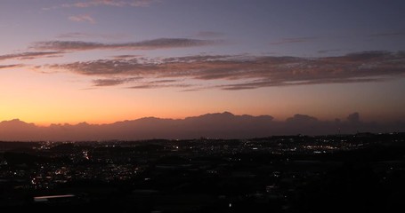 高台からの夕景 沖縄の街並み