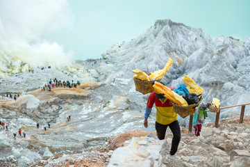 Mining sulfur in Indonesia's Mount Ijen volcano 