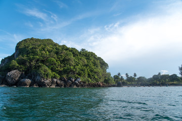 Mountains that are close to the sea