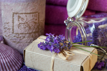 Obraz na płótnie Canvas Purple Fragrant Lavender Blossom Still Life