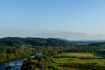 Fototapeta na wymiar Panorama z góry Sobień