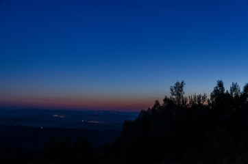 Panorama z Bezmiechowej nocą