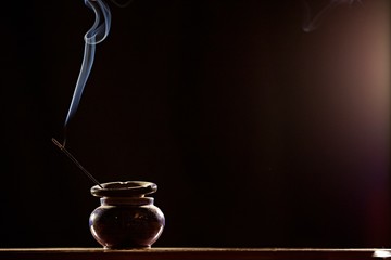 Cendrier encens