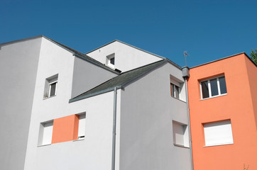 immeuble bicolore