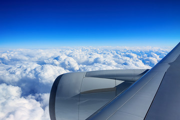 Fototapeta na wymiar Engine of passenger airplane when airplane flying in the sk