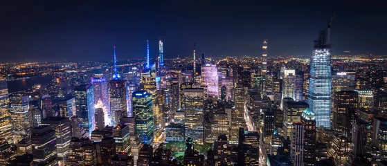 Deurstickers luchtfoto van Manhattan New York & 39 s nachts - afbeelding © Miquel
