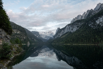 Fototapeta premium Reflection in the morning at Gosausee