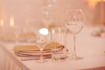 Close up picture of empty glasses in restaurant. Selective focus. empty glasses on the table