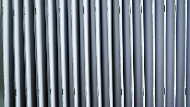 Klammerbindung, heften oder klammern von Druck Prospekten oder Brosch&uuml;ren in der Buchbinderei oder Druckerei. 