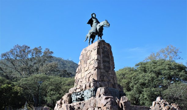 Monumento a Guemes en Salta, Guemes monument in sthe argentinian north