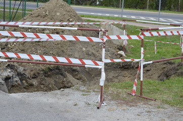 wykop , awaria ciepła , rura , para ,rura pękła , rurociąg cieplny , awaria rurociągu ciepła , wykop  , naprawa rurociągu , kanał ciepłowniczy , kanał cieplny , awaria kanału