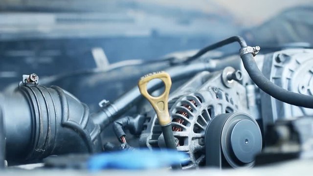 car generator belt, smoke from the engine - repair.