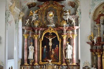 Fototapeta na wymiar Altar der Pfarrkirche St.Michael, Krumbach