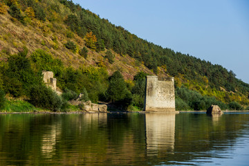 Fototapeta na wymiar ruins bridge over the Dniester river