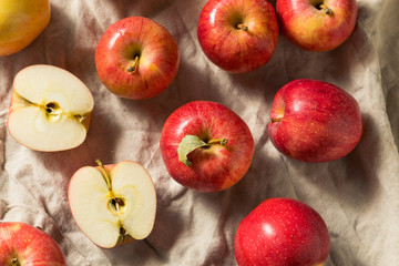 Raw Red Organic Gala Apples