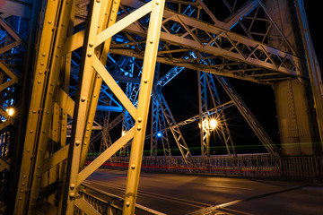 blaues Wunder - Brücke in Dresden bei Nacht