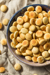 Whole Grain Oyster Crackers