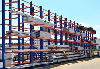 Warehouse Cantilever Racking Systems for storage Aluminum Pipe or profiles. Pallet Rack and...