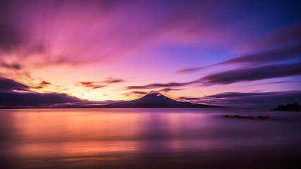 Longa exposição com a ilha do Pico ao fundo