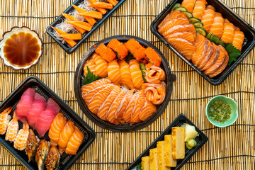 mixed sushi set on black box © topntp