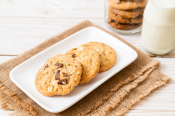 cookies with chocolate chips