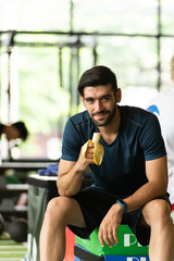 Young couples work out at the gym