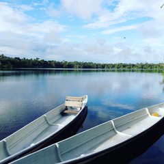 Naklejka premium boat on lake