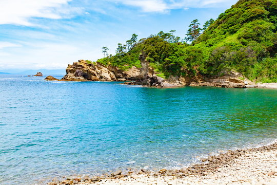 浮島海岸から眺める燈明ヶ崎 静岡県賀茂郡西伊豆町浮島にて Stock Photo Adobe Stock 浮島海岸から眺める燈明ヶ崎 静岡県賀茂郡西伊豆町浮島にて Stock Photo Adobe Stock