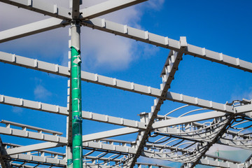 Design details. Construction. Metal frames. Bolts. Fastening. Crew work engineering building