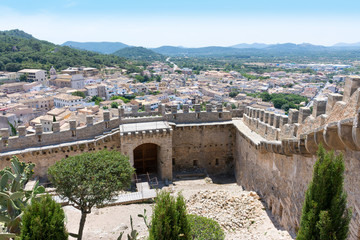 Fototapeta na wymiar the walls of the medieval Capdepera castle in Mallorca