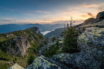 Abendstimmung am Niederhorn und Thunersee mit Spiez