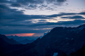 Obraz na płótnie Canvas sunrise mood at Blümlisalphütte SAC in the Bernese Alps