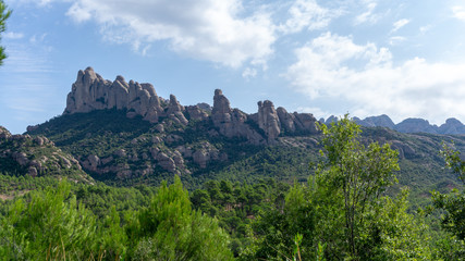 Fototapeta na wymiar Montserrat Gebirge in Catalunya, Spanien 