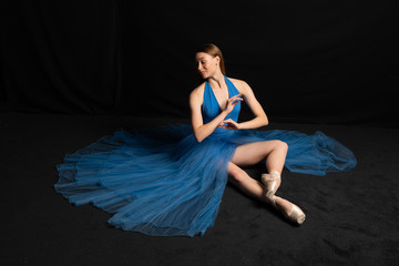 Ballerina in blue © Harris Shiffman