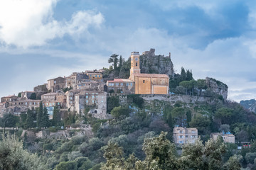Fototapeta na wymiar Eze, village perched on the cliffs, on the French Riviera, near Nice 