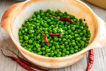 Garlic Roasted Peas with Red Pepper