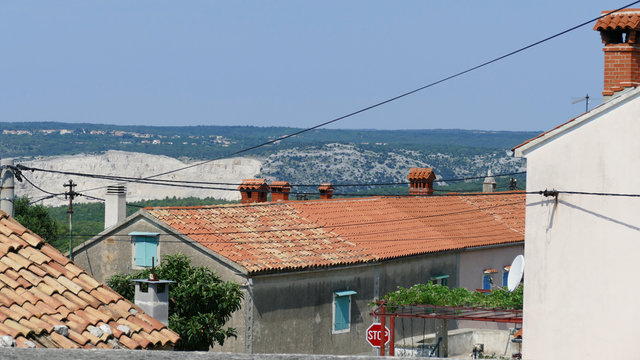 Brovinje: &Uuml;ber den D&auml;chern