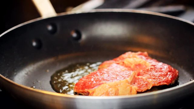 Carne/fil&eacute; na frigideira