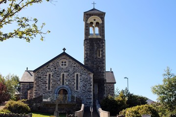 Fototapeta na wymiar Die Kirche St. Michael in Sneem (Ring of Kerry, Irland)