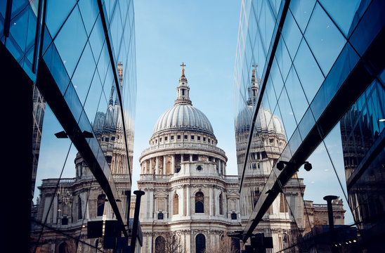 St Pauls Cathedral near modern buildings