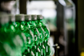 Water factory - Water bottling line for processing and bottling pure spring water into small...