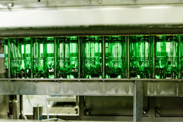 Water factory - Water bottling line for processing and bottling pure spring water into small bottles.