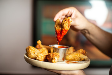 chicken wings with hot sauce